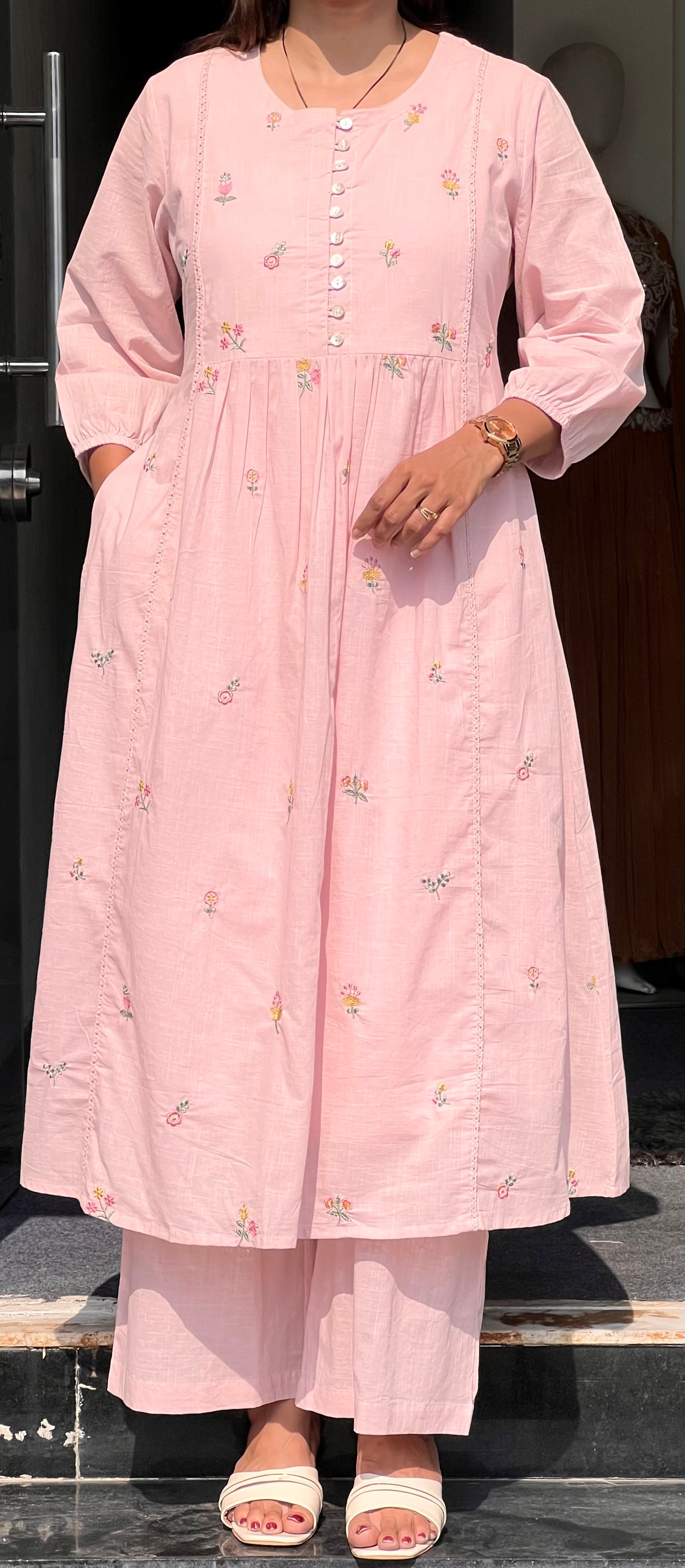 Pink mul kurti pant