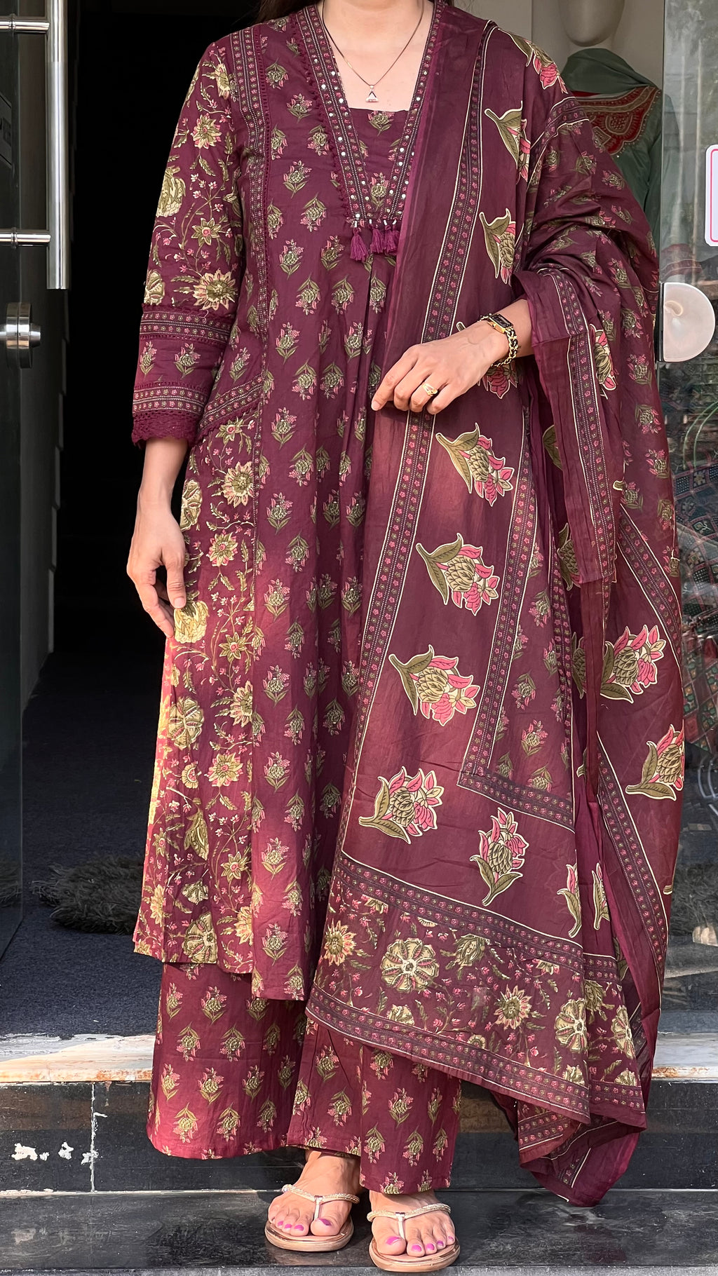 Maroon jaipuri Pair