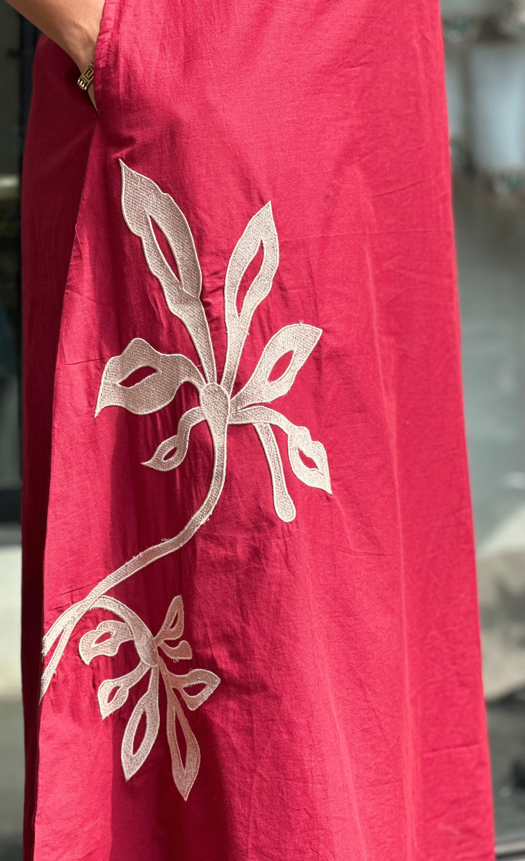Maroon sleeveless kurti pant set