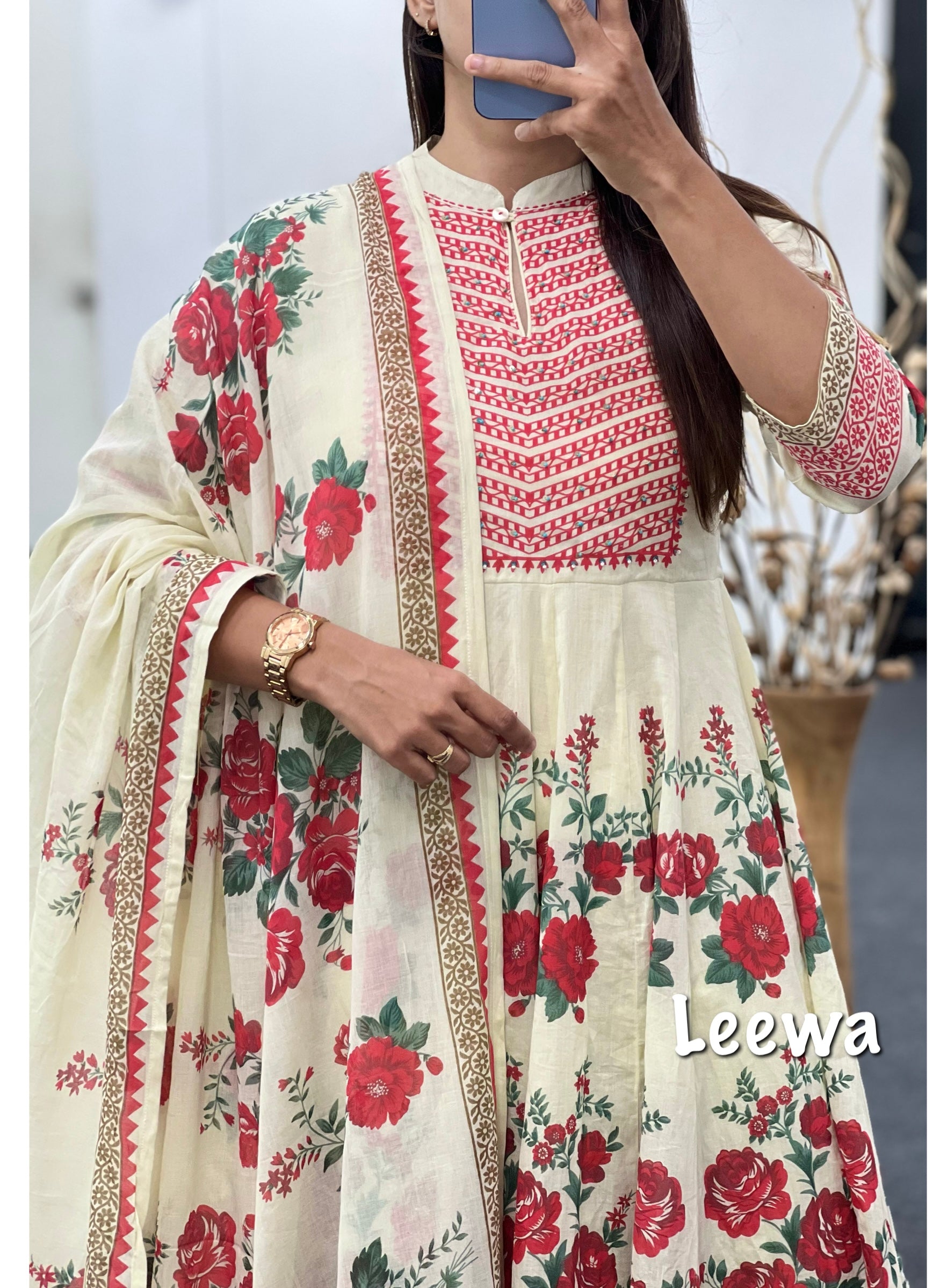 Floral offwhite Pair